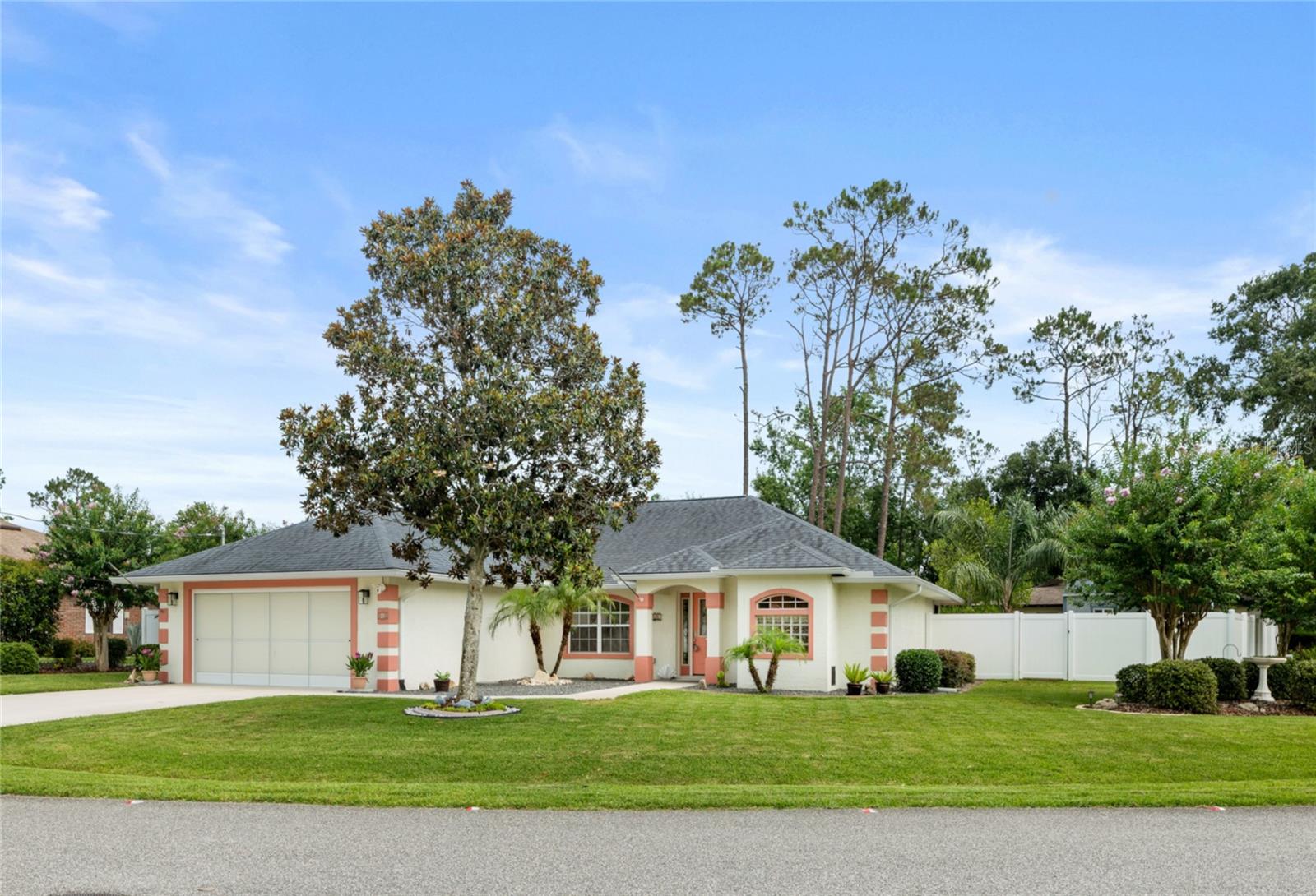 23 FOXHALL LN