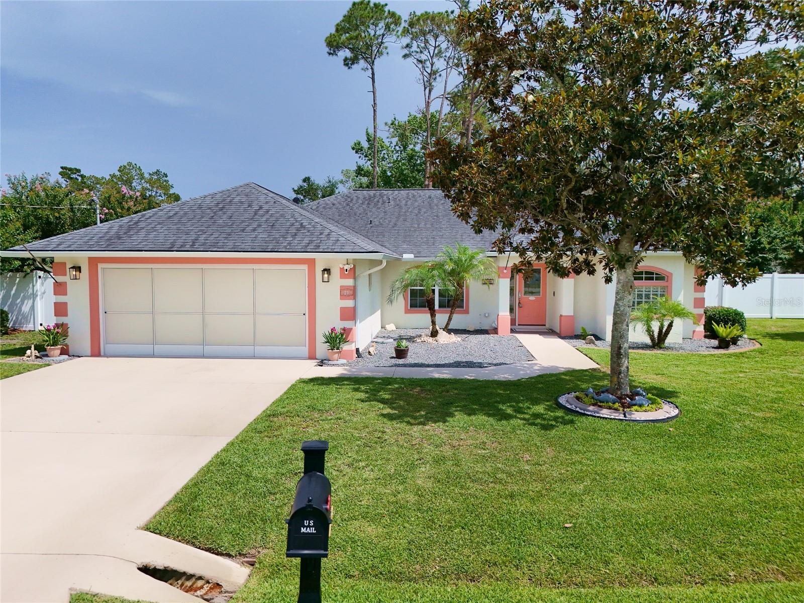 23 FOXHALL LN