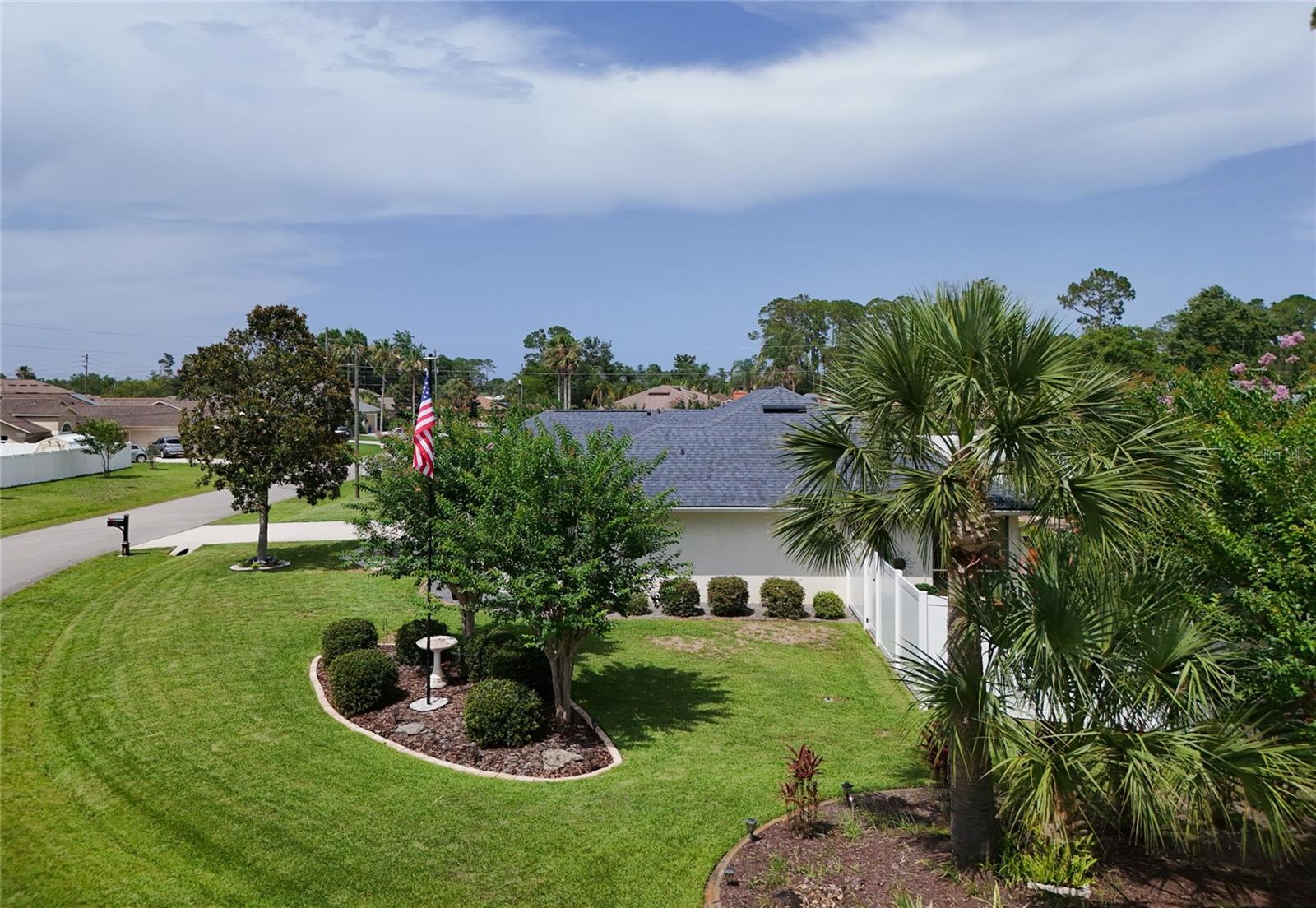 23 FOXHALL LN