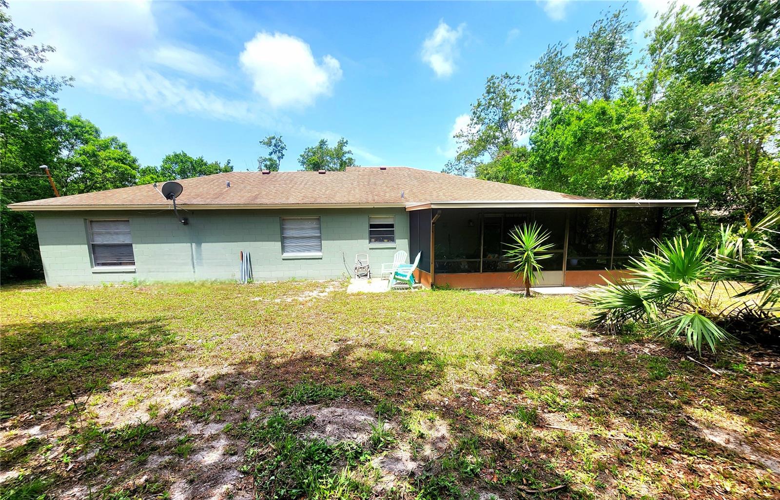 1561 COPPERFIELD AVE