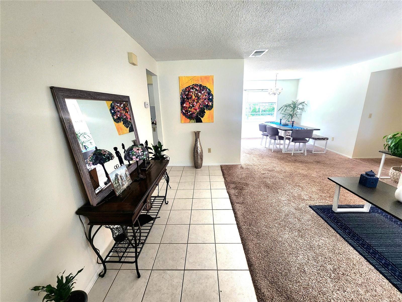 1561 COPPERFIELD AVE