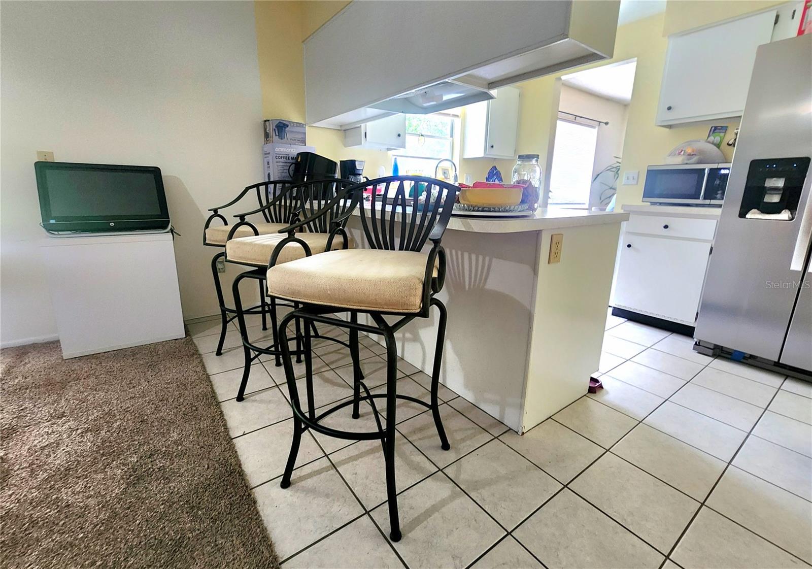 1561 COPPERFIELD AVE