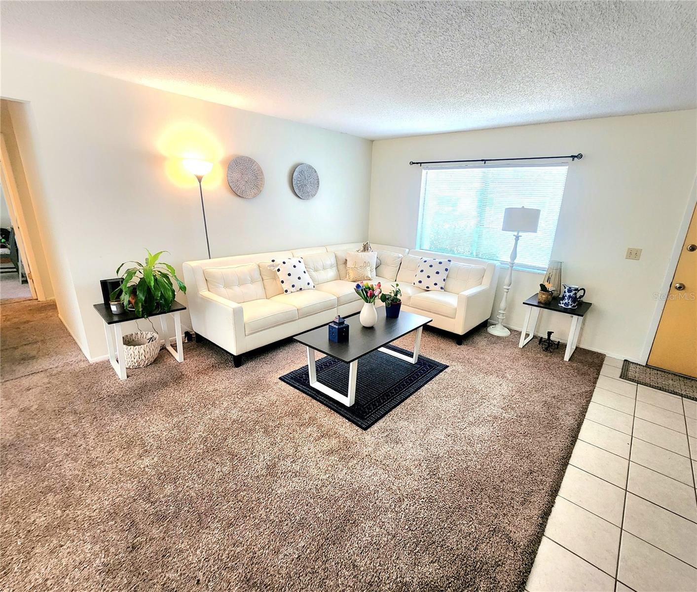 1561 COPPERFIELD AVE