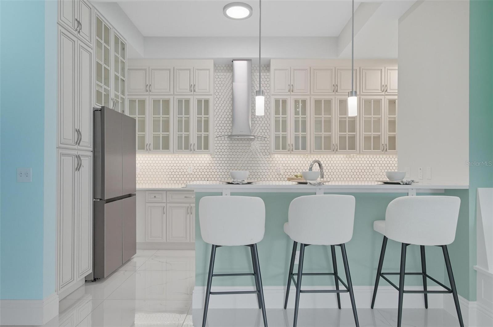 200 OCEAN CREST DR #1111