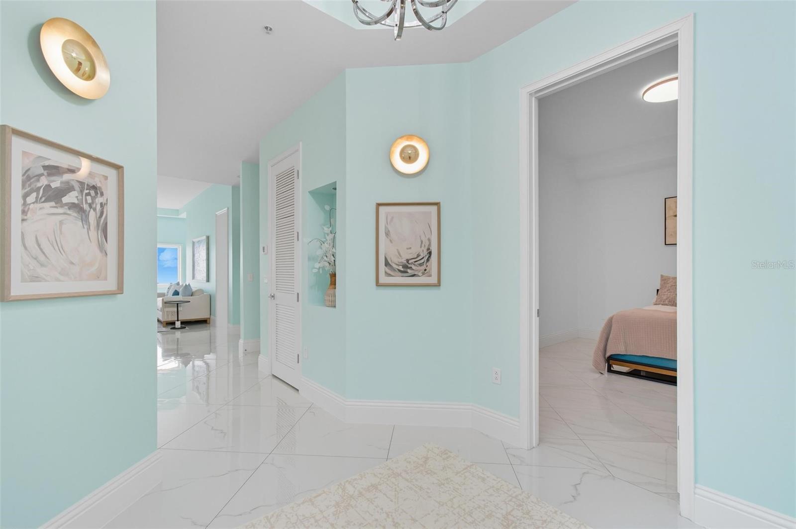 200 OCEAN CREST DR #1111