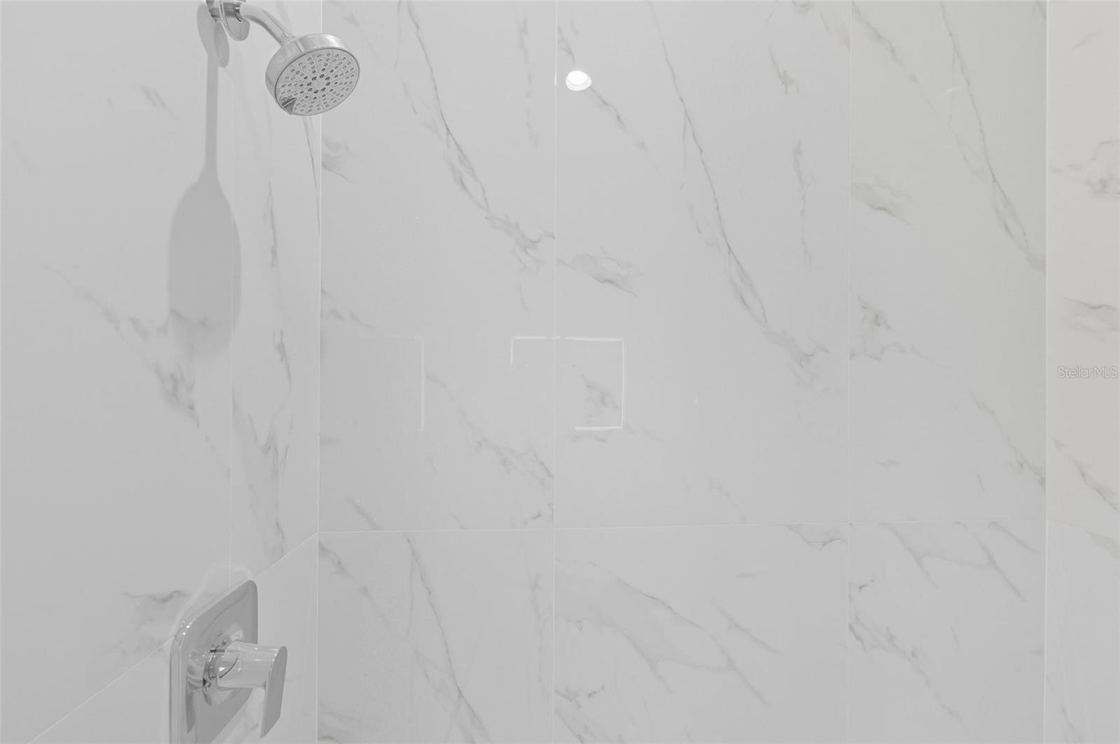 200 OCEAN CREST DR #1111