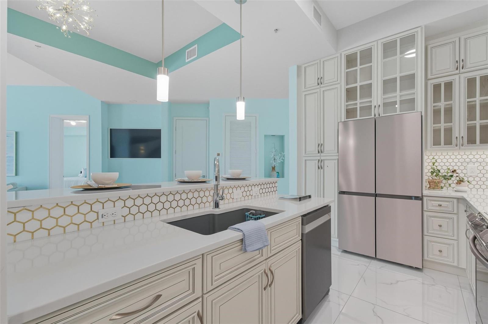 200 OCEAN CREST DR #1111