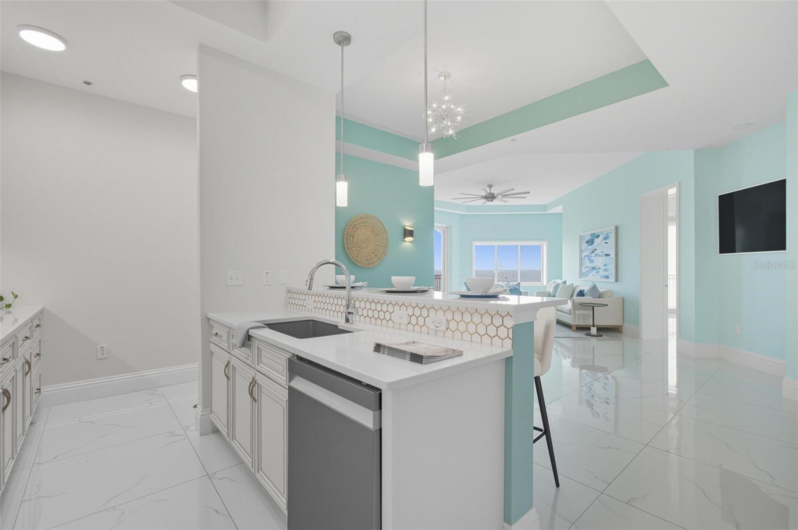 200 OCEAN CREST DR #1111