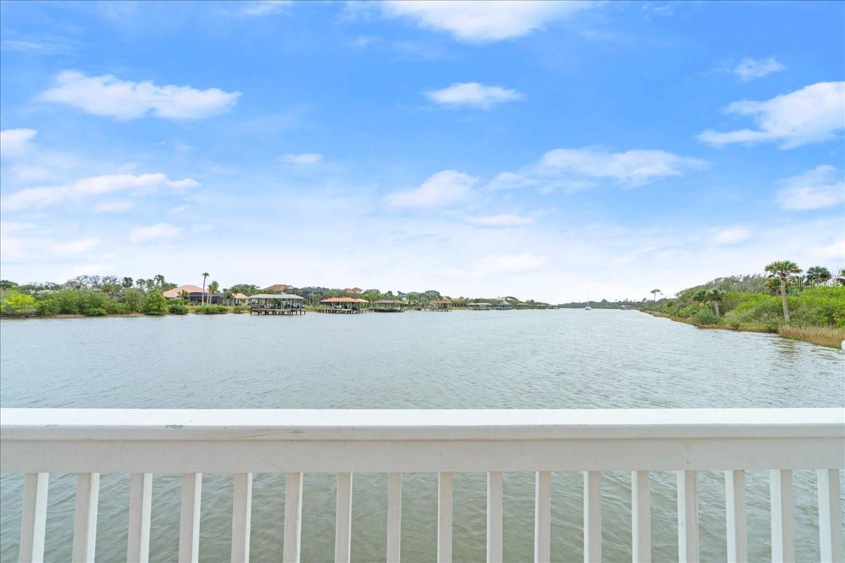 143 W WATERSIDE PKWY