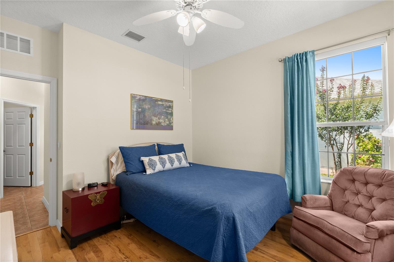 143 W WATERSIDE PKWY