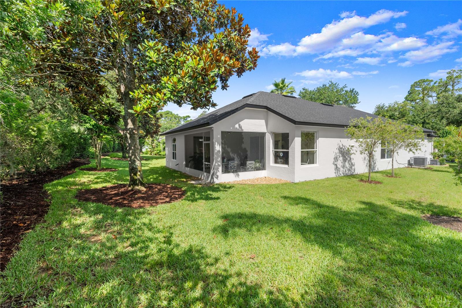 143 W WATERSIDE PKWY