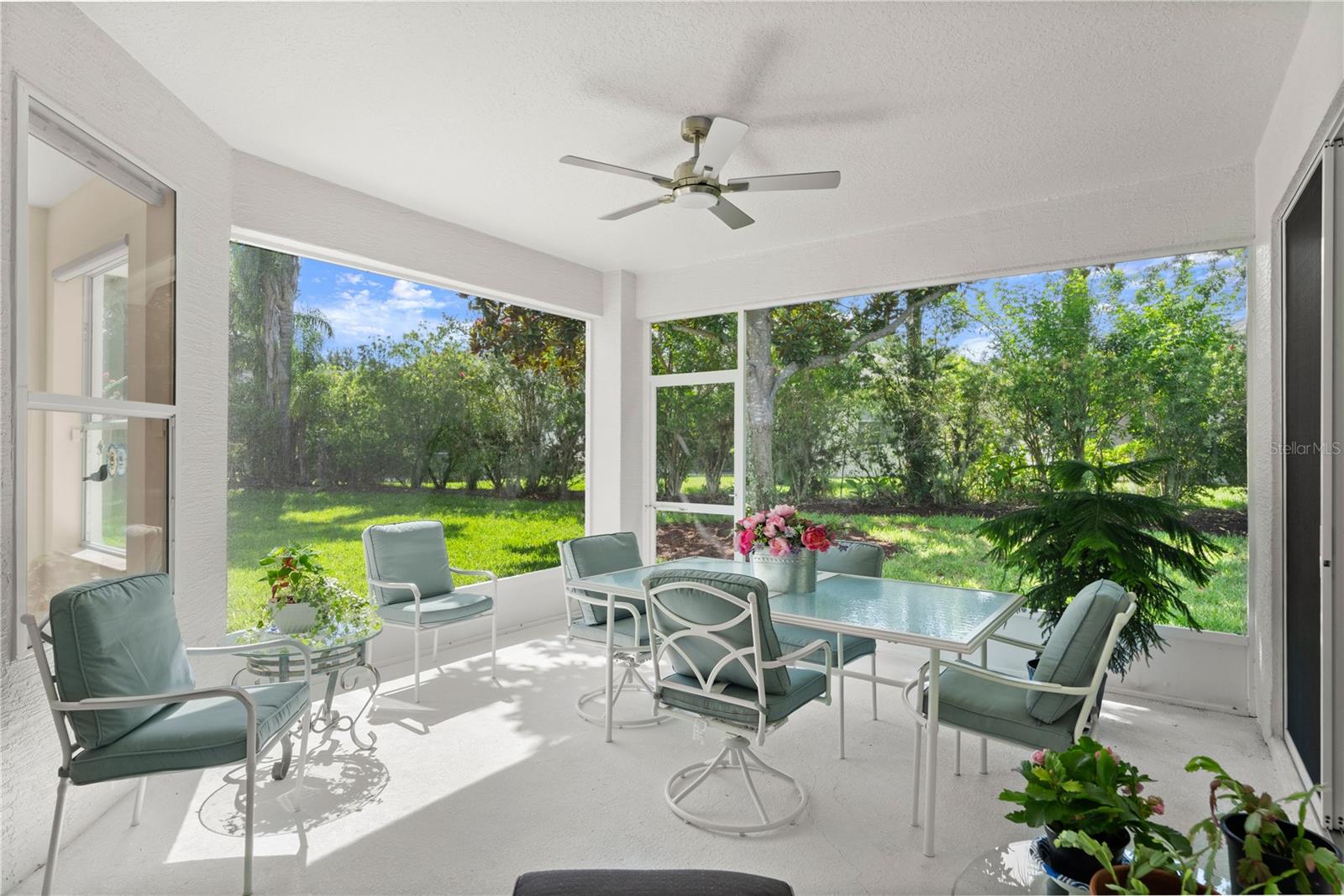 143 W WATERSIDE PKWY