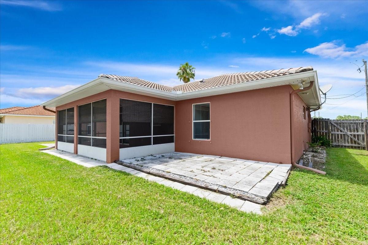 68 RUSSELL DR