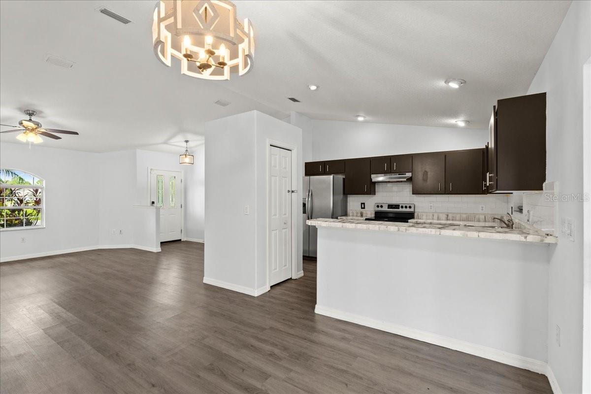 68 RUSSELL DR