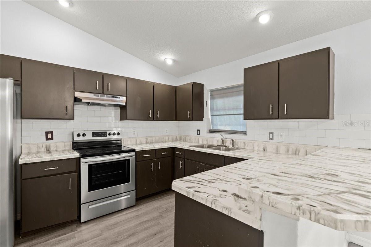 68 RUSSELL DR