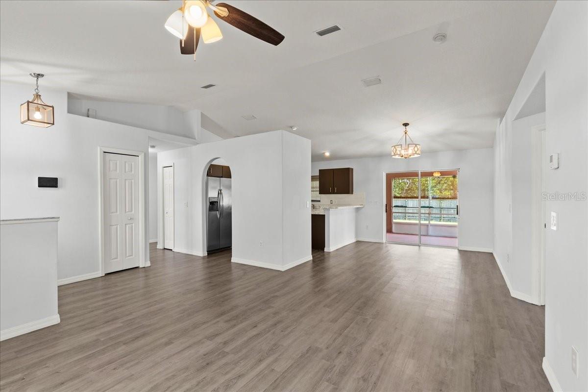 68 RUSSELL DR