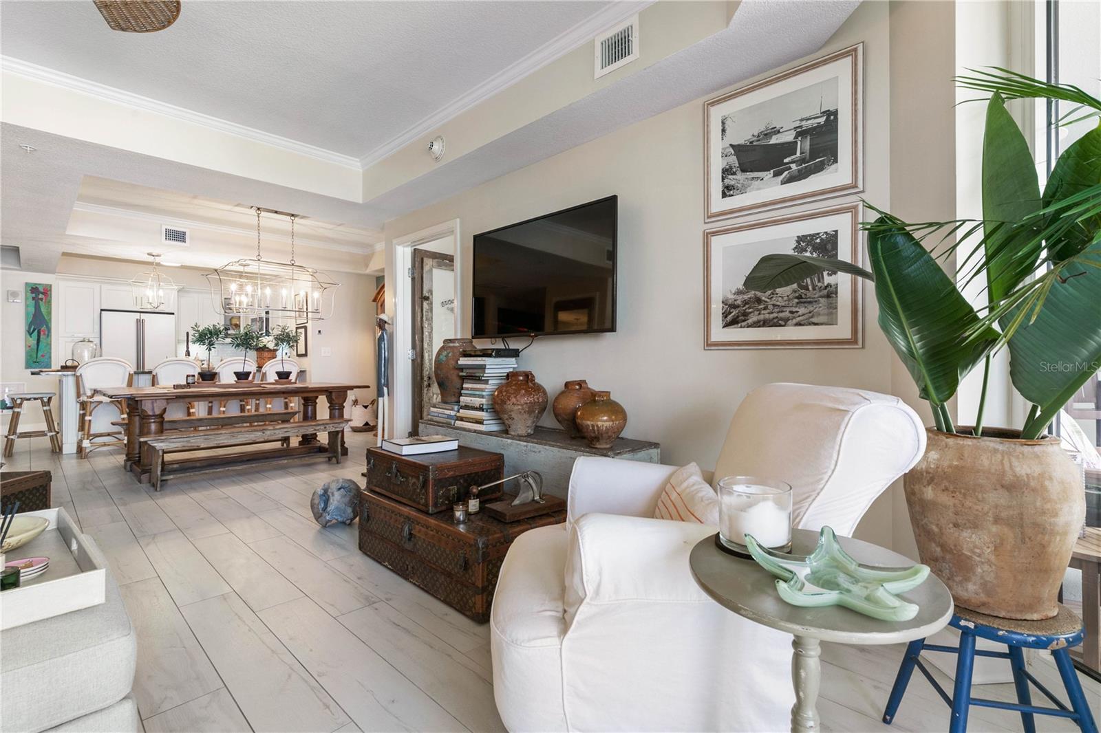 200 OCEAN CREST DR #306