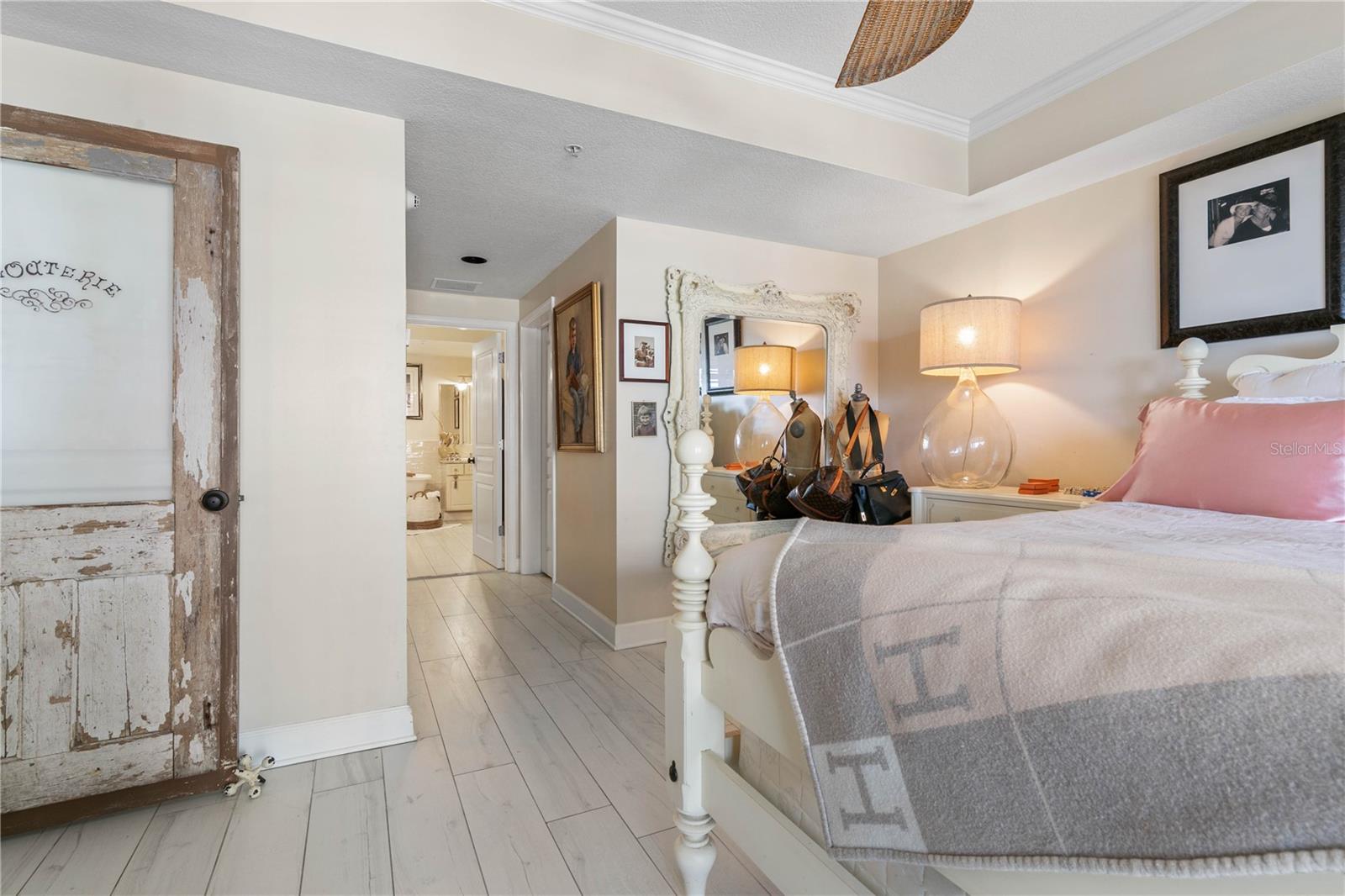 200 OCEAN CREST DR #306