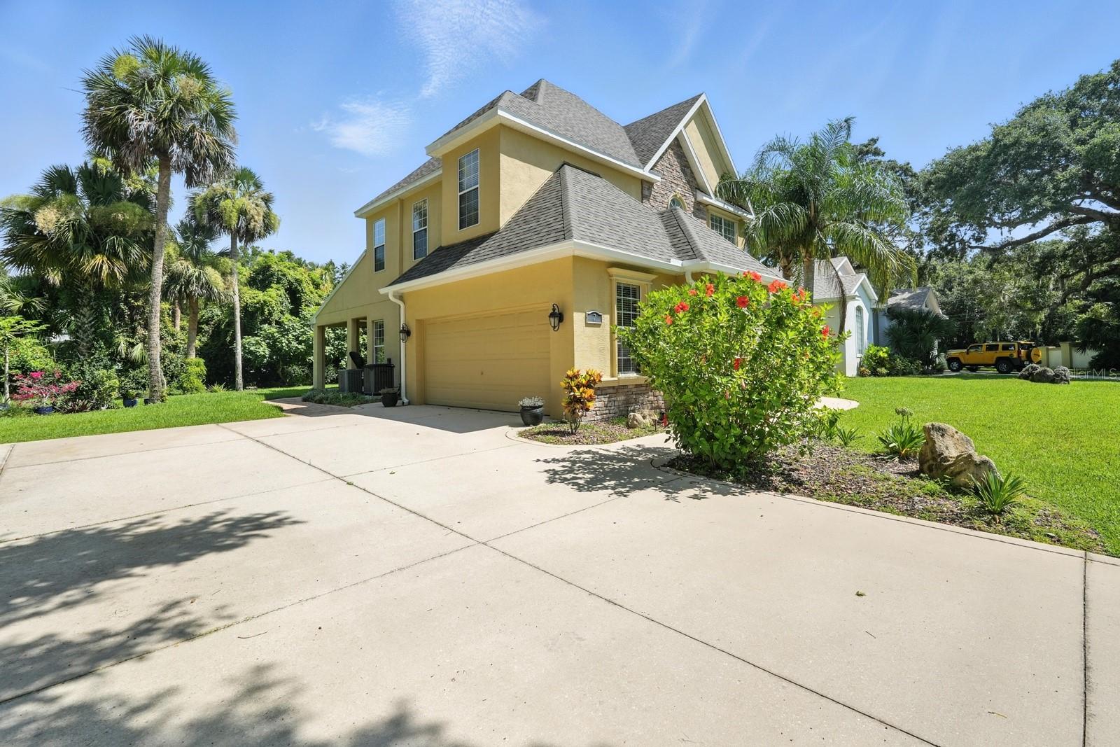 7 RIVER OAKS WAY