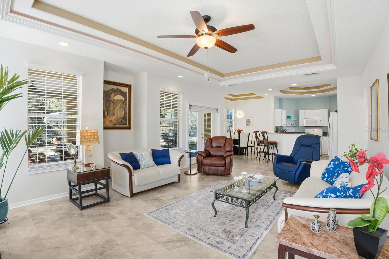 7 RIVER OAKS WAY