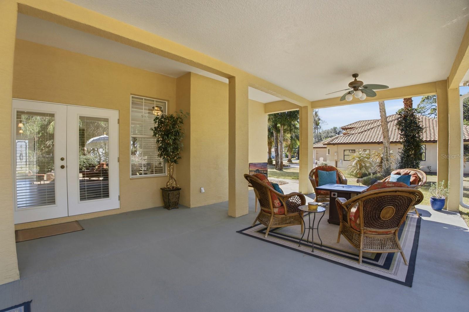 7 RIVER OAKS WAY
