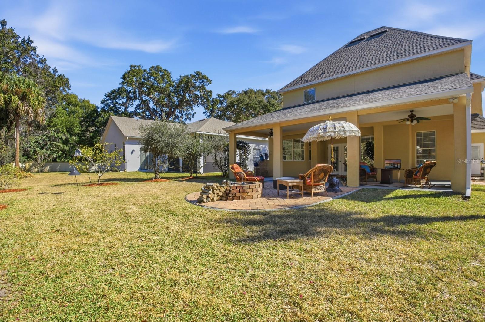 7 RIVER OAKS WAY
