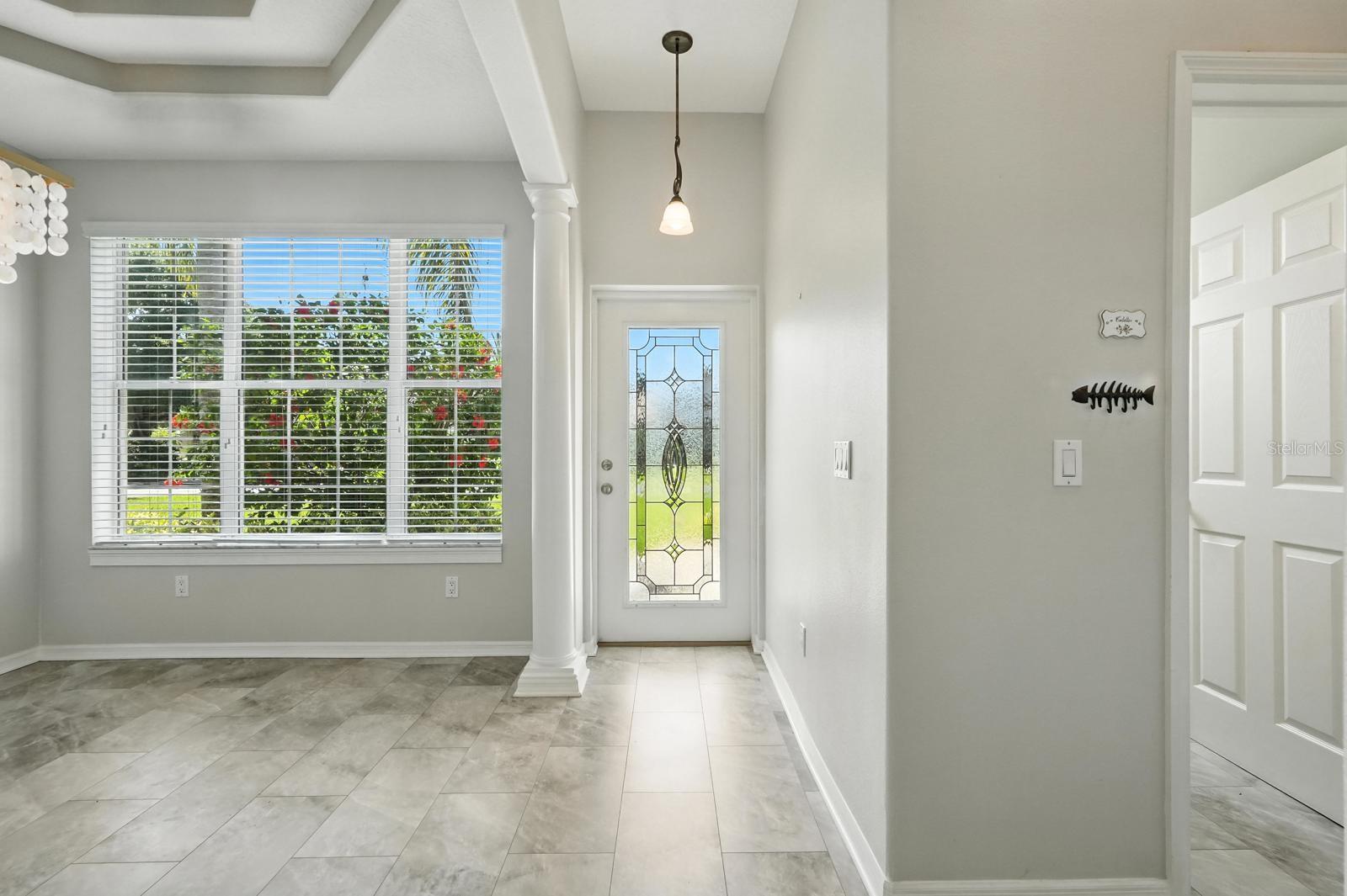 7 RIVER OAKS WAY