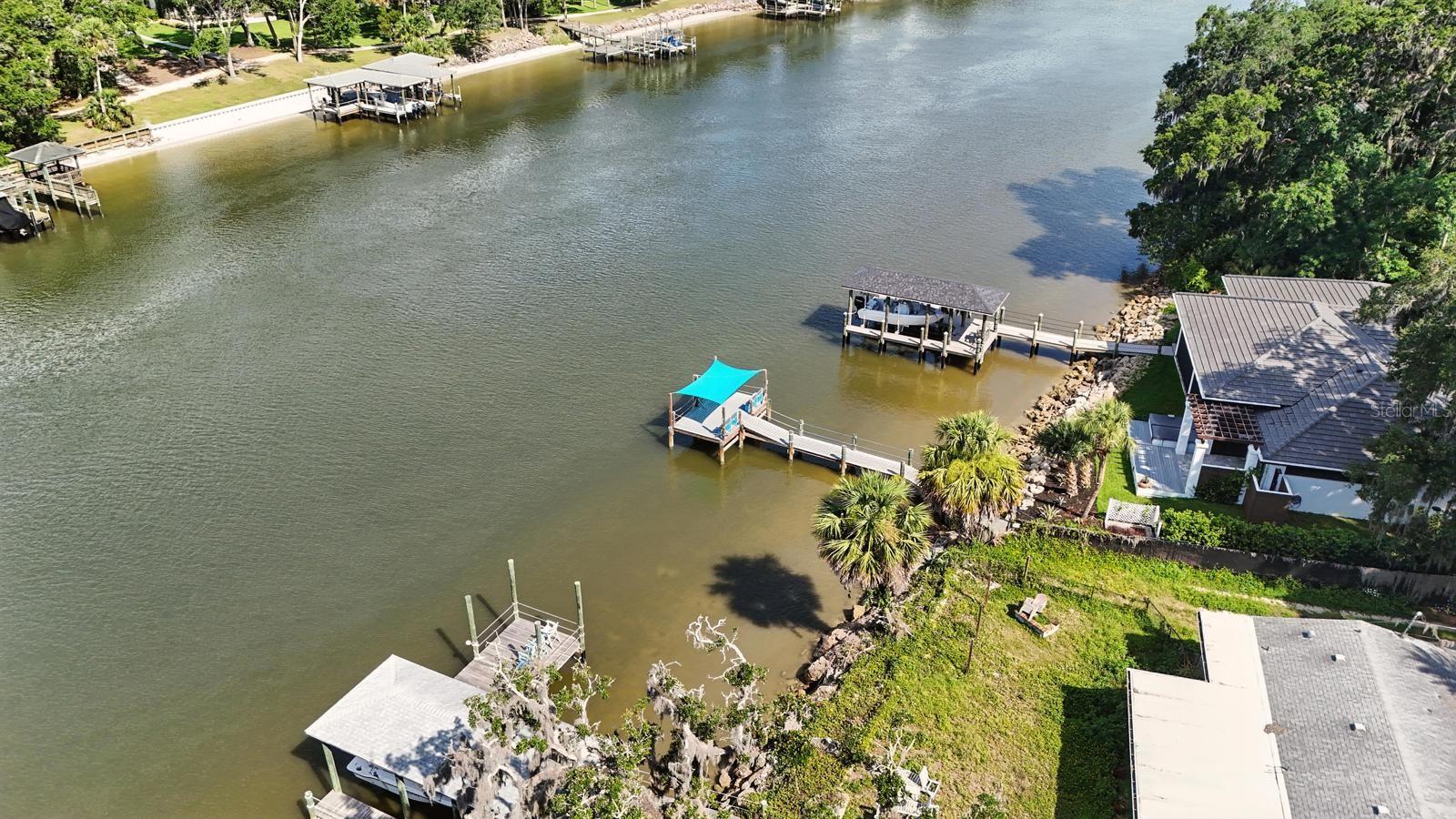 7 RIVER OAKS WAY