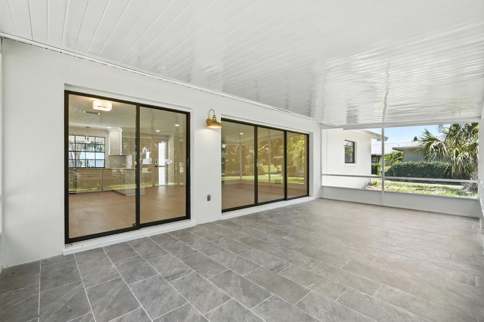 43 COURTNEY PL