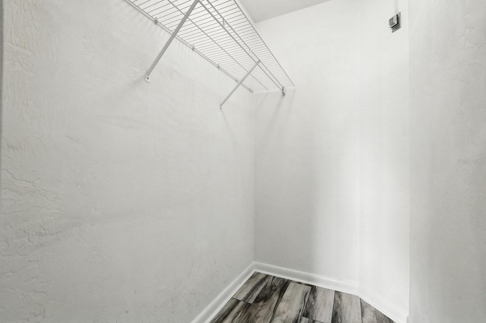 211 BEACHWAY DR