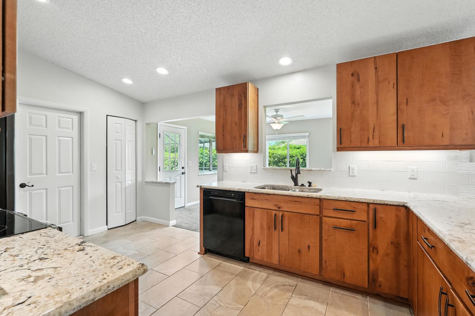 211 BEACHWAY DR