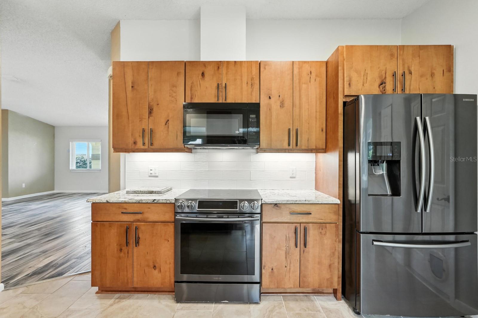 211 BEACHWAY DR