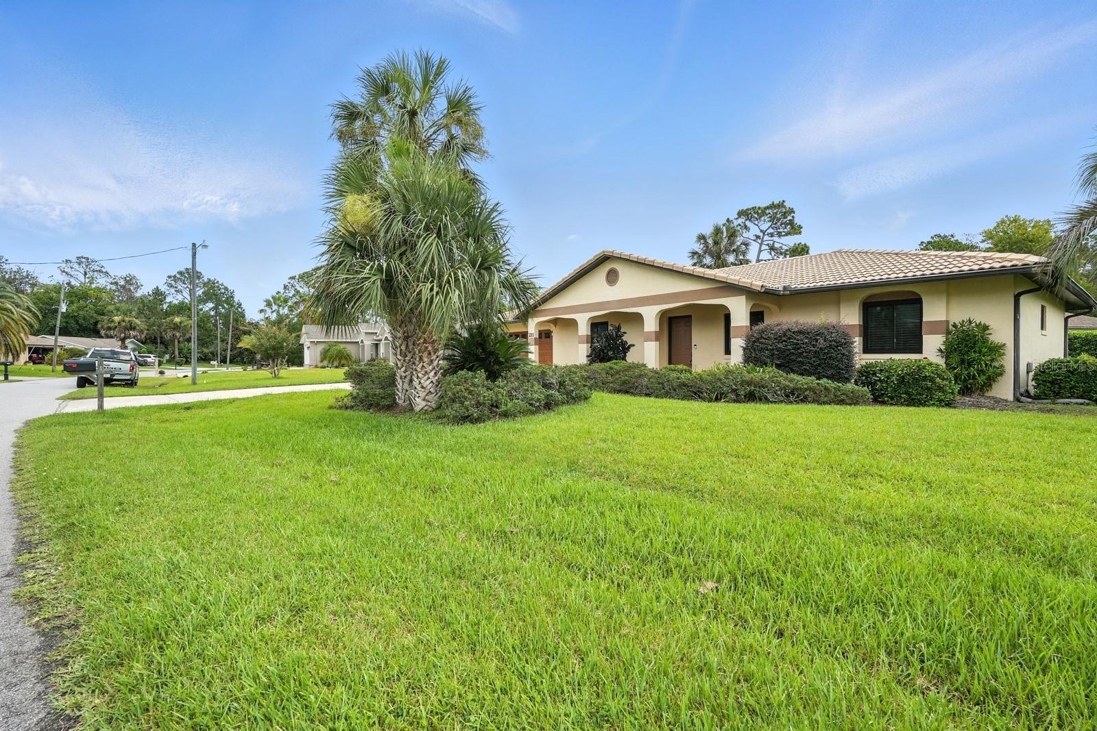 211 BEACHWAY DR