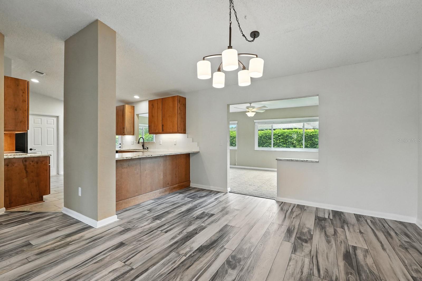 211 BEACHWAY DR