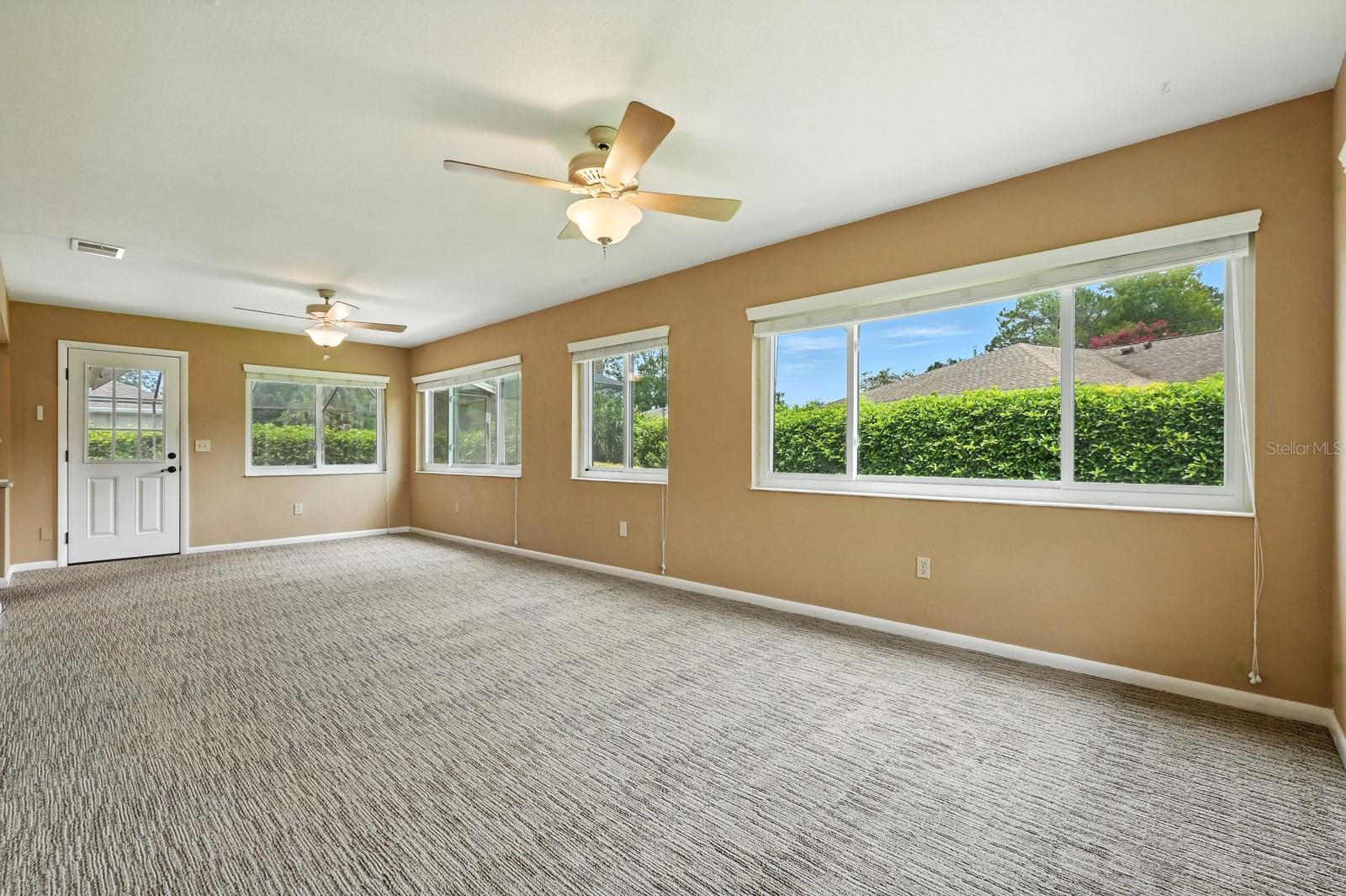 211 BEACHWAY DR