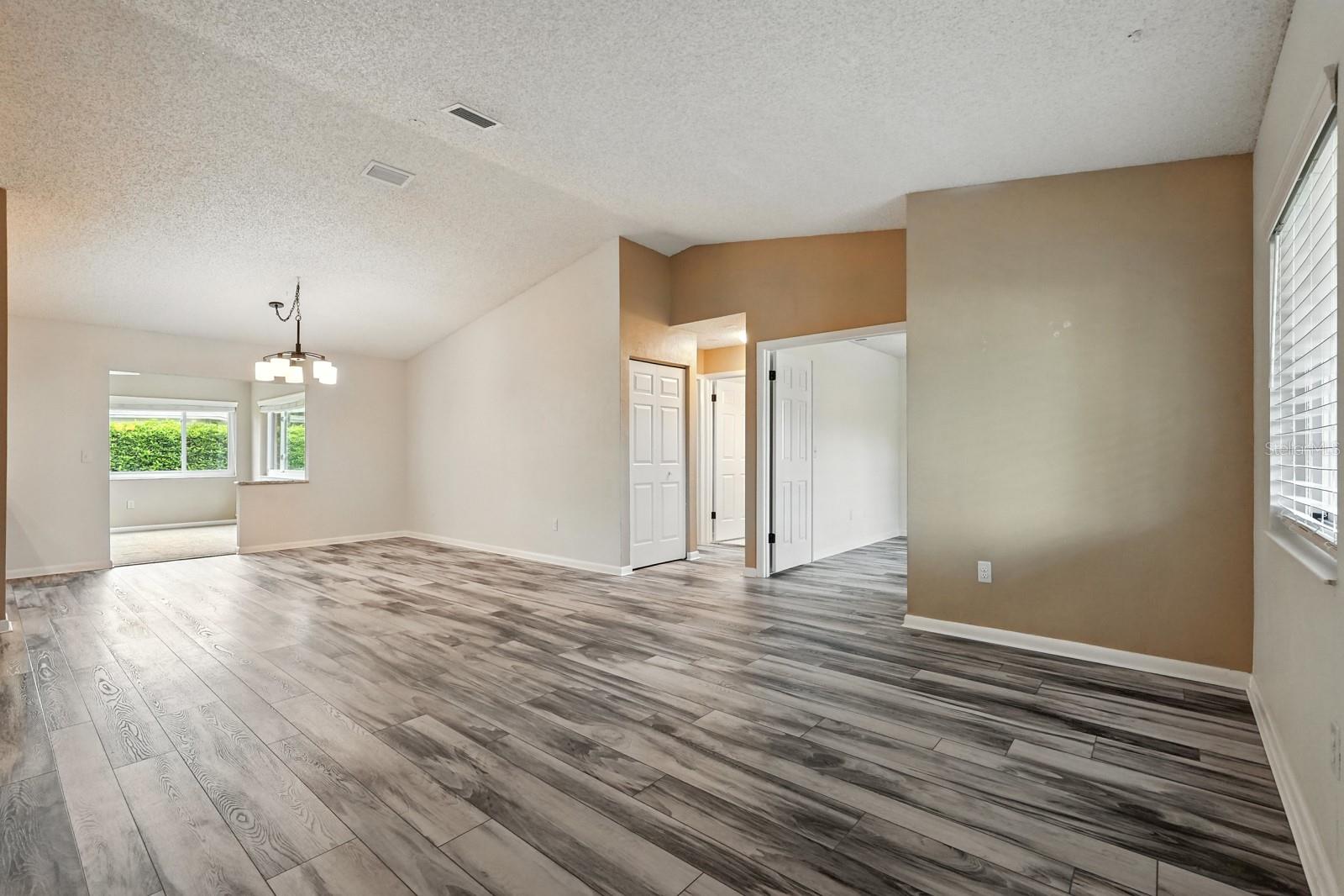 211 BEACHWAY DR