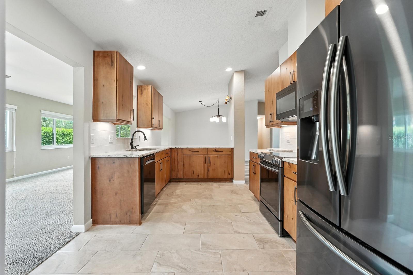 211 BEACHWAY DR
