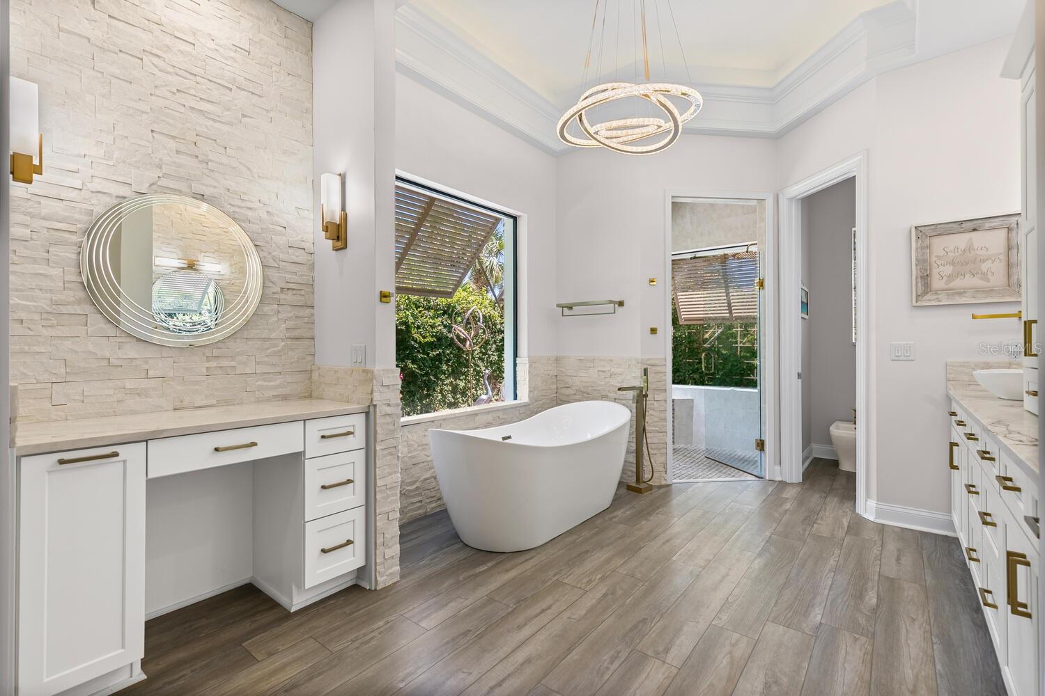 146 ISLAND ESTATES PKWY