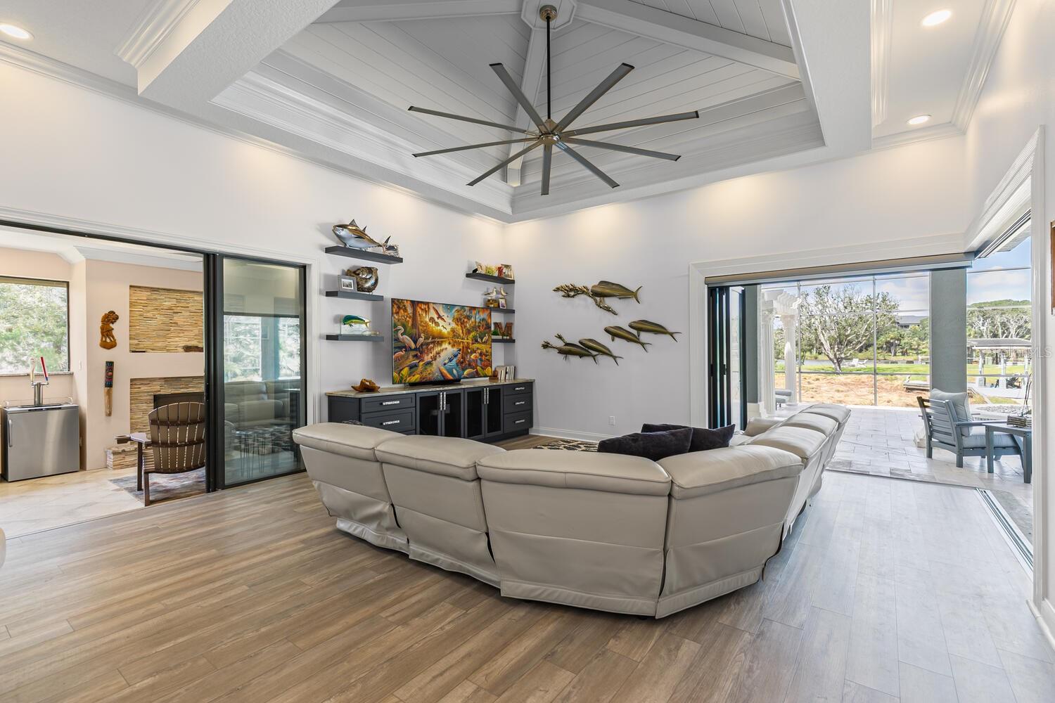 146 ISLAND ESTATES PKWY