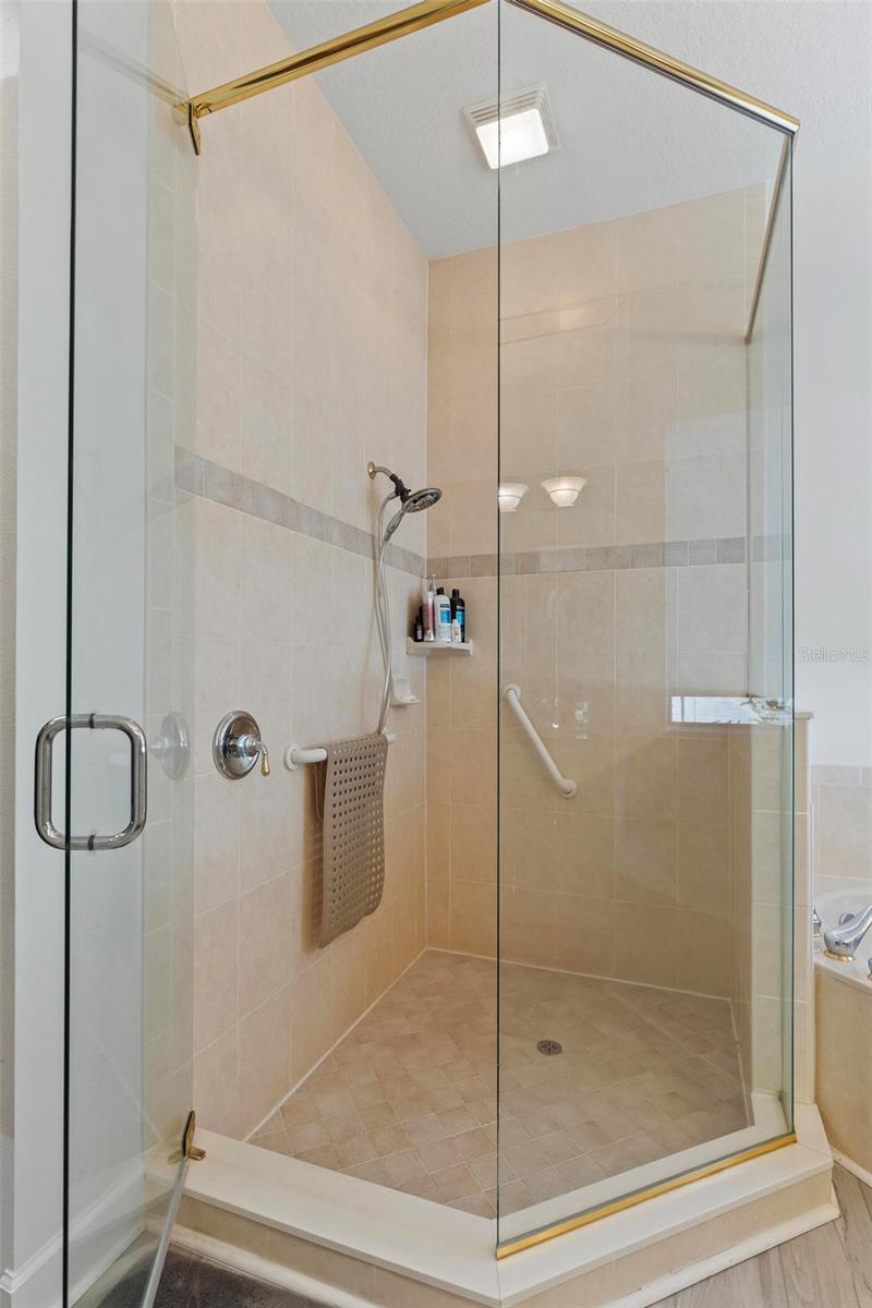 37 JASMINE DR