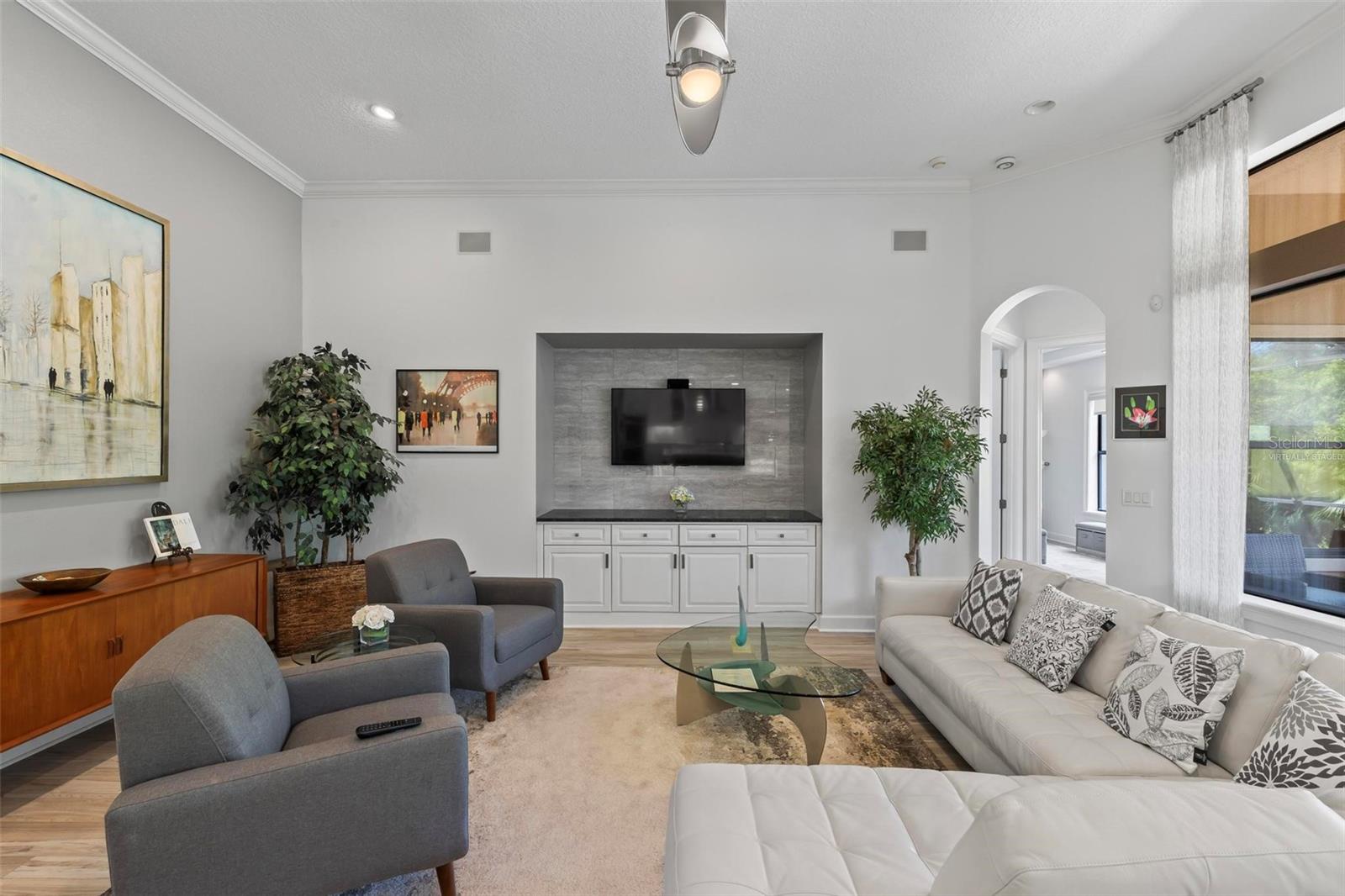37 JASMINE DR