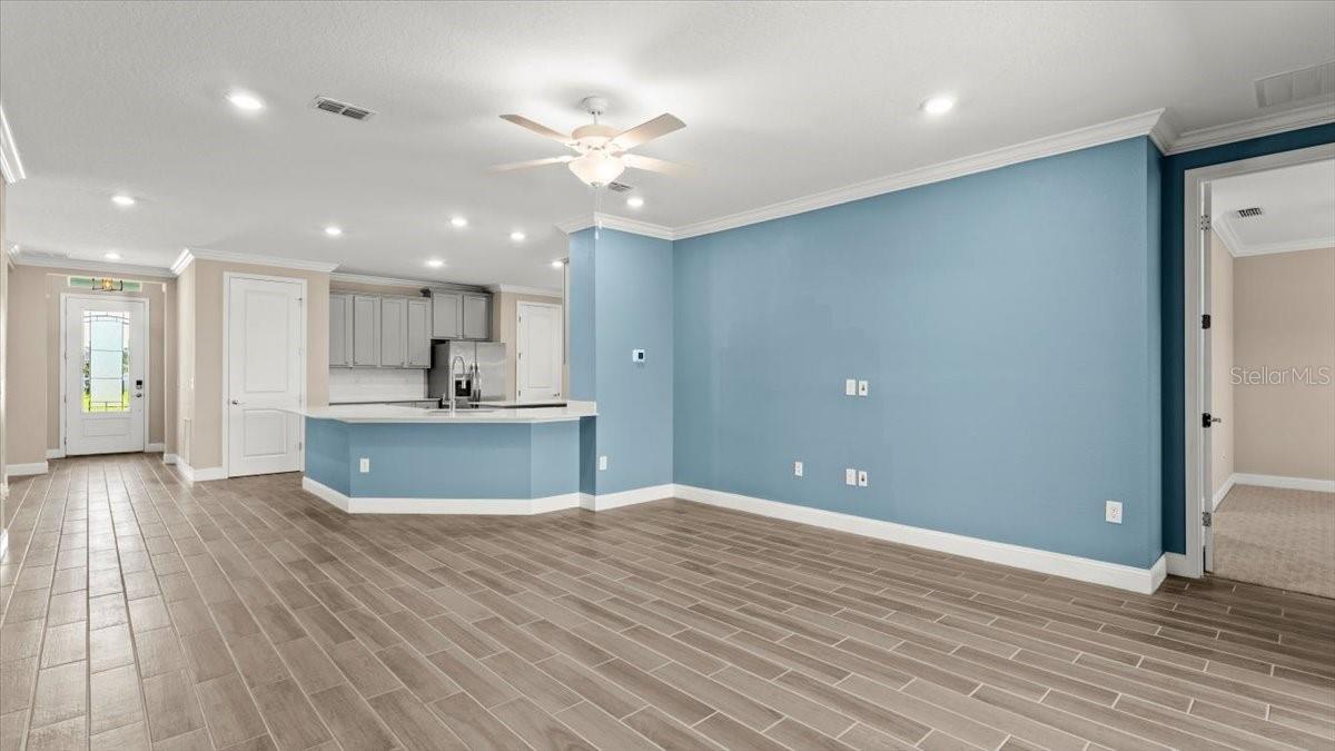 4111 CLIFDEN DR