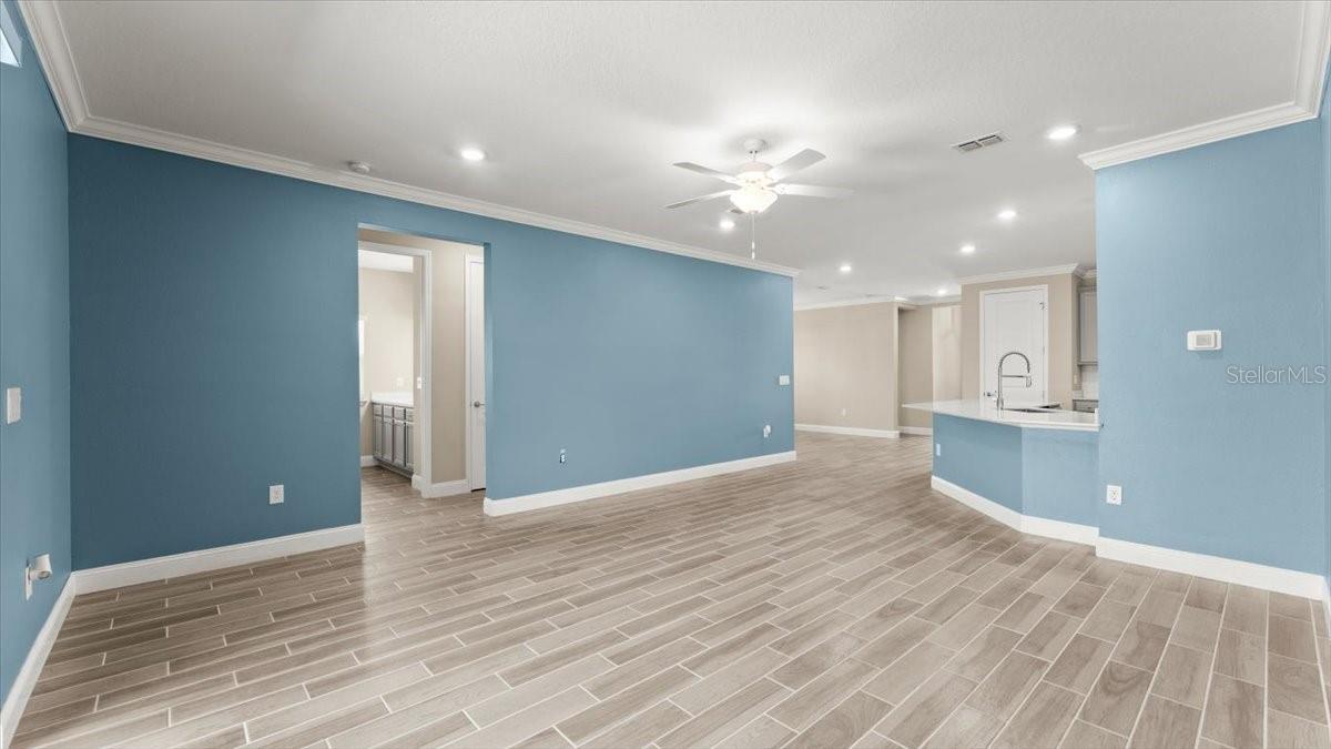 4111 CLIFDEN DR