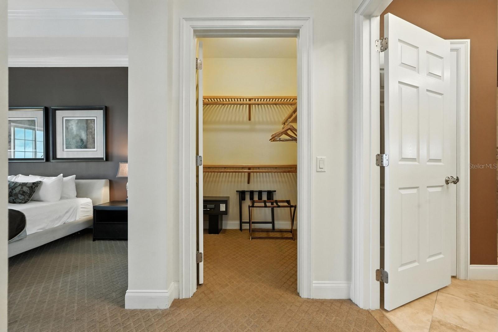 200 OCEAN CREST DR #641