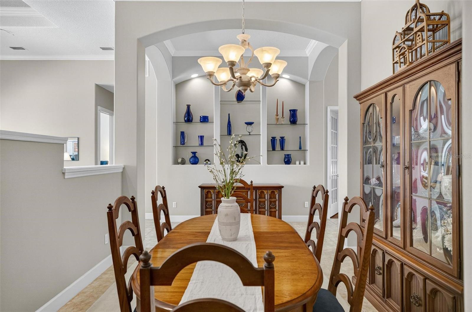 8 HIDDEN LAKE WAY