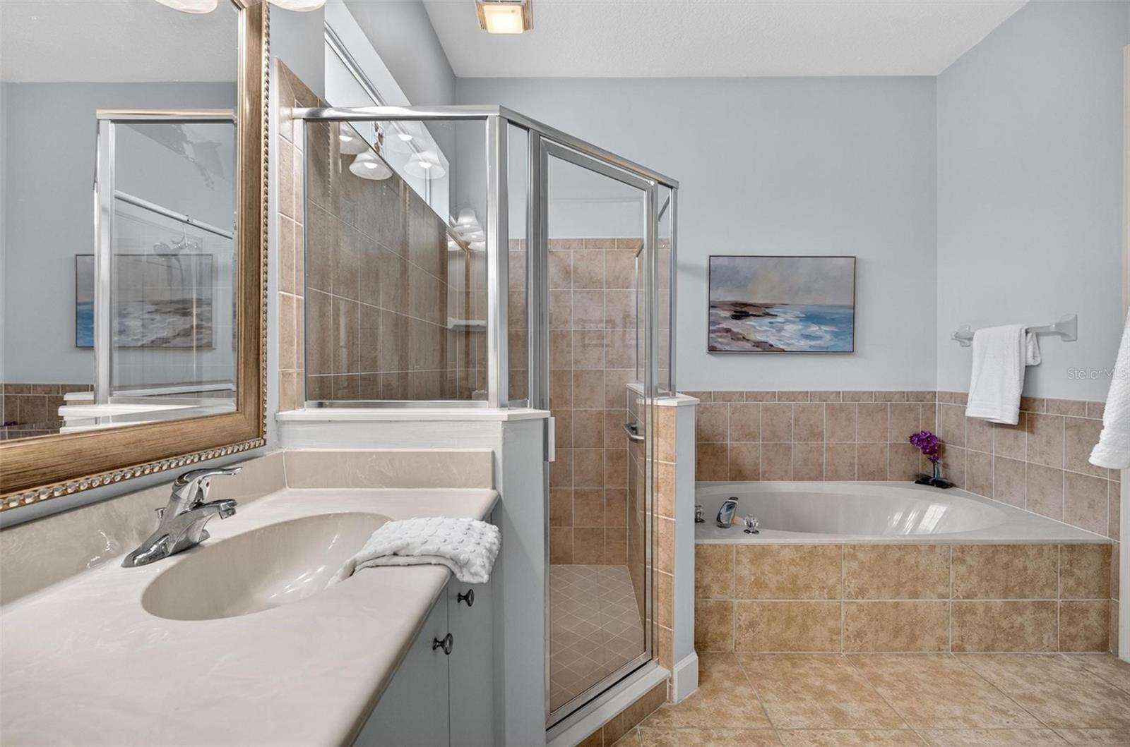 8 HIDDEN LAKE WAY