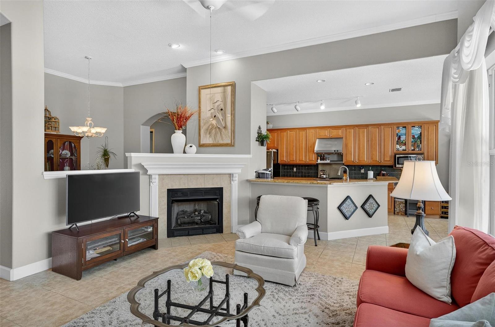 8 HIDDEN LAKE WAY