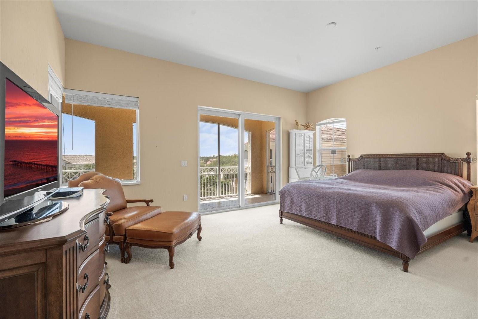 160 AVENUE DE LA MER #1903