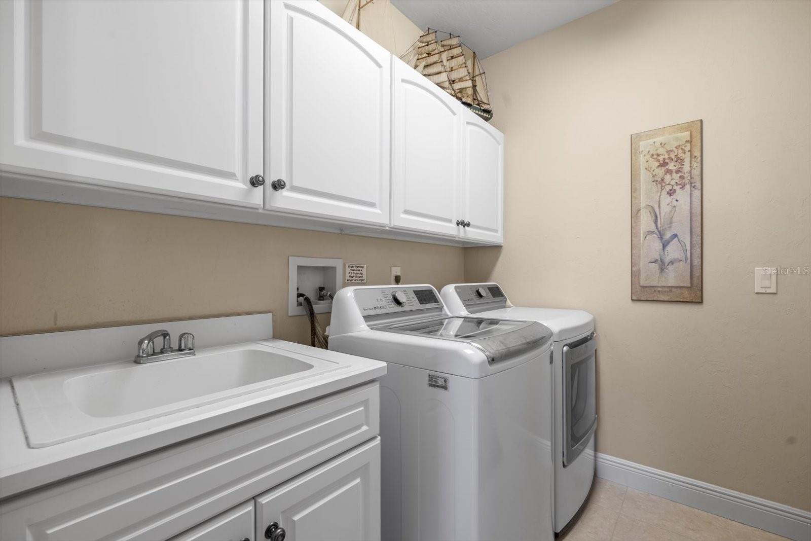 160 AVENUE DE LA MER #1903