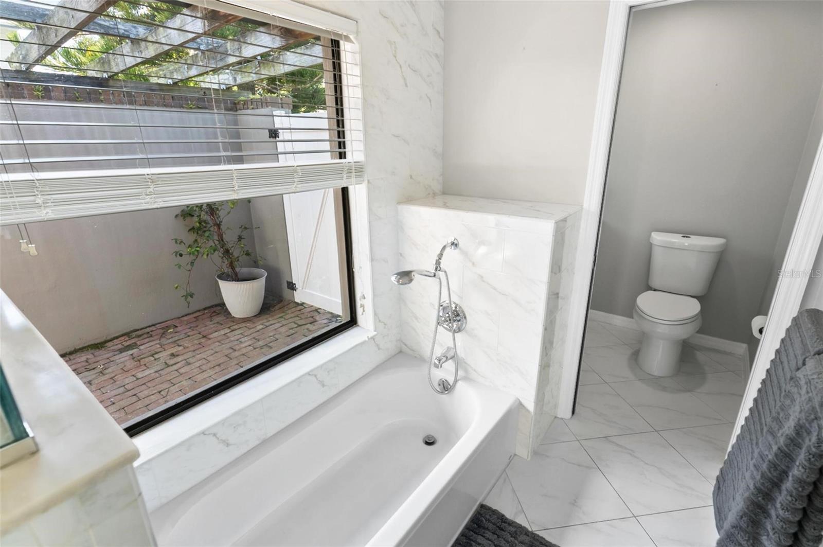3 CEDARFORD CT